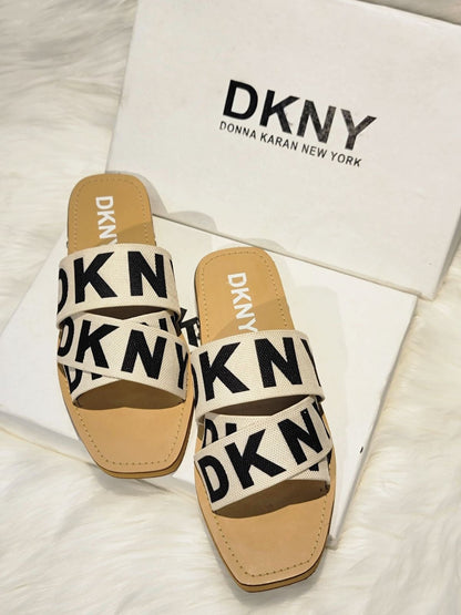 DKNY Signature Slide