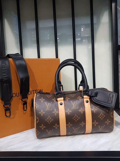 Louis Vuitton Keepall Bandoulière 25
