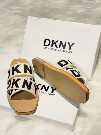 DKNY Signature Slide