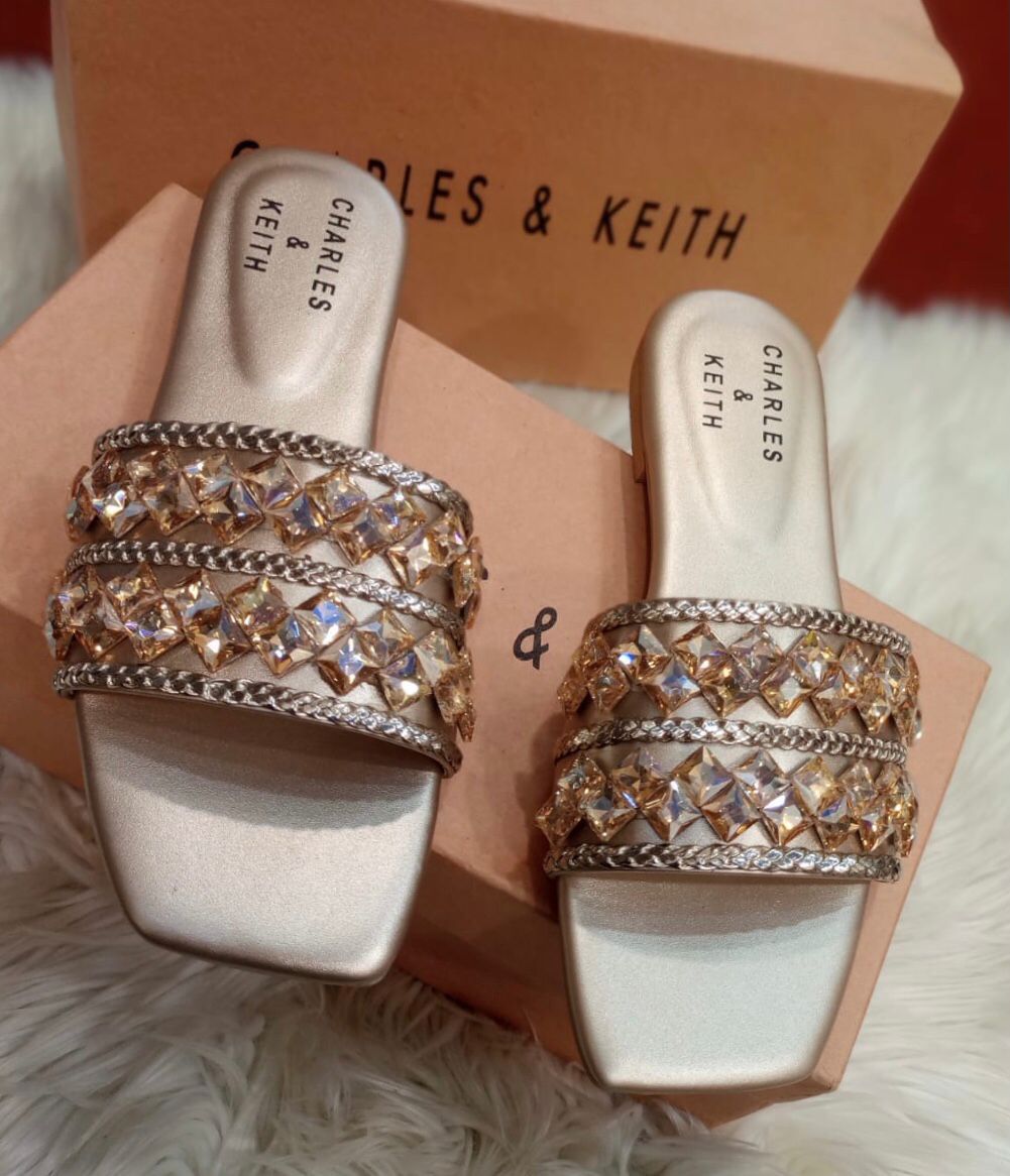 Charles And Keith Flat Slippers