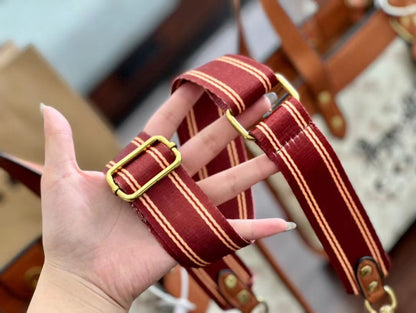 COACH Field Tote 22 With Horse And Carriage Print