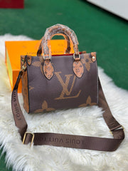 Louis Vuitton SMA Handbag