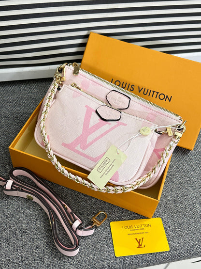Louis uitton 
multi pouchette