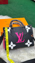 Louis Vuitton SMA Handbag