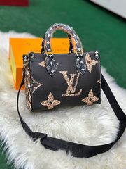 Louis Vuitton SMA Handbag