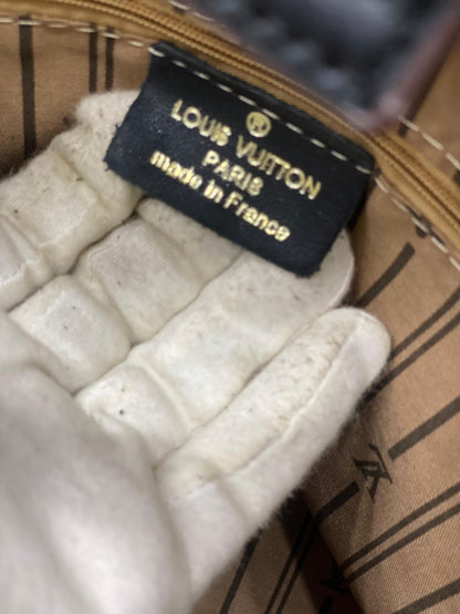 Lv Tote