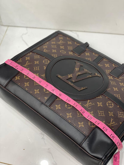 Lv Tote