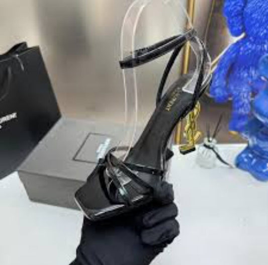 OPYUM Sandals