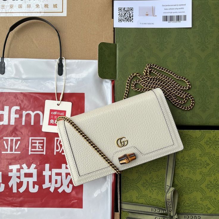 Gg Diana Mini Bag with Bamboo