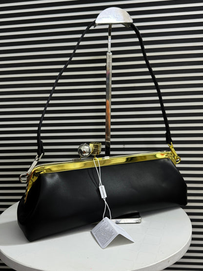 Jacquemes Salon Clutch La Croisiere  Long Clasp Bag