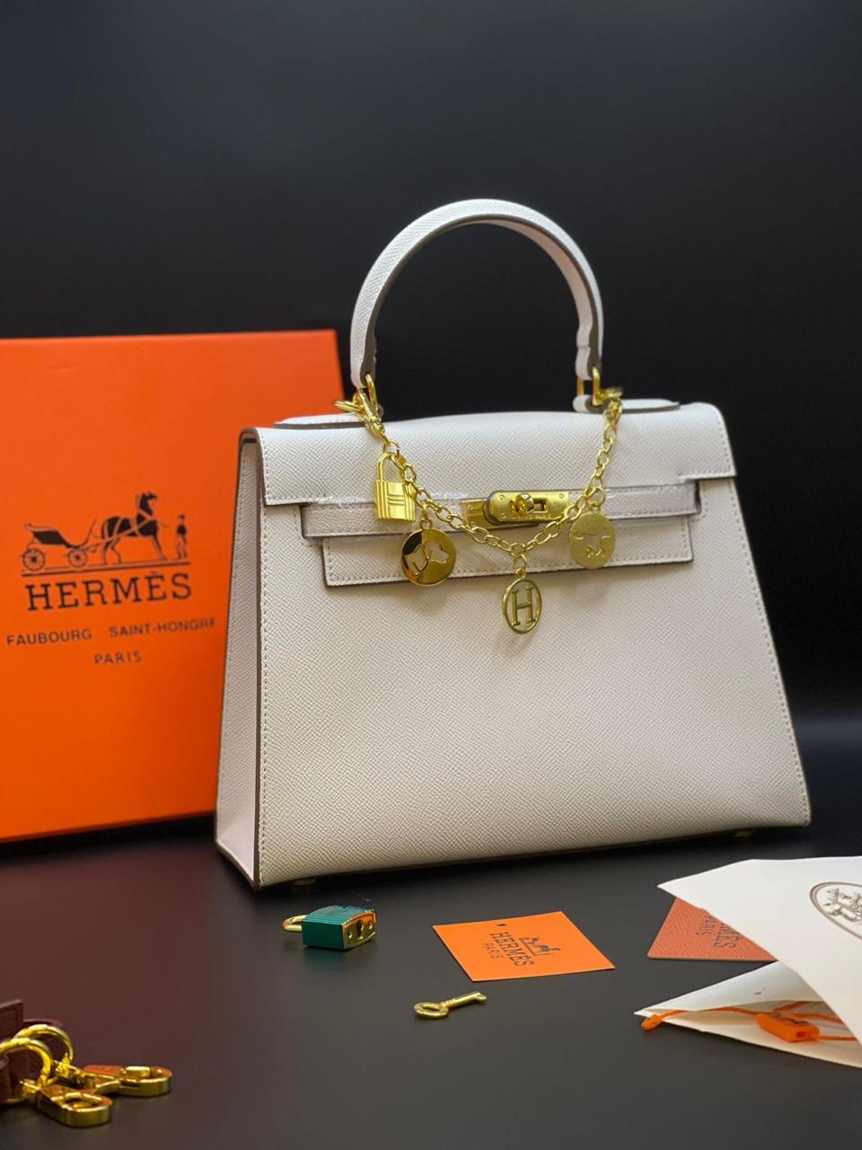 Hermes kelly Signature Bag