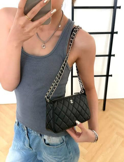 Chanel 25A Double Chain Bag Caviar