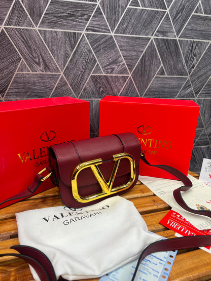 V Logo Signature Supervee Crossbody Bag
