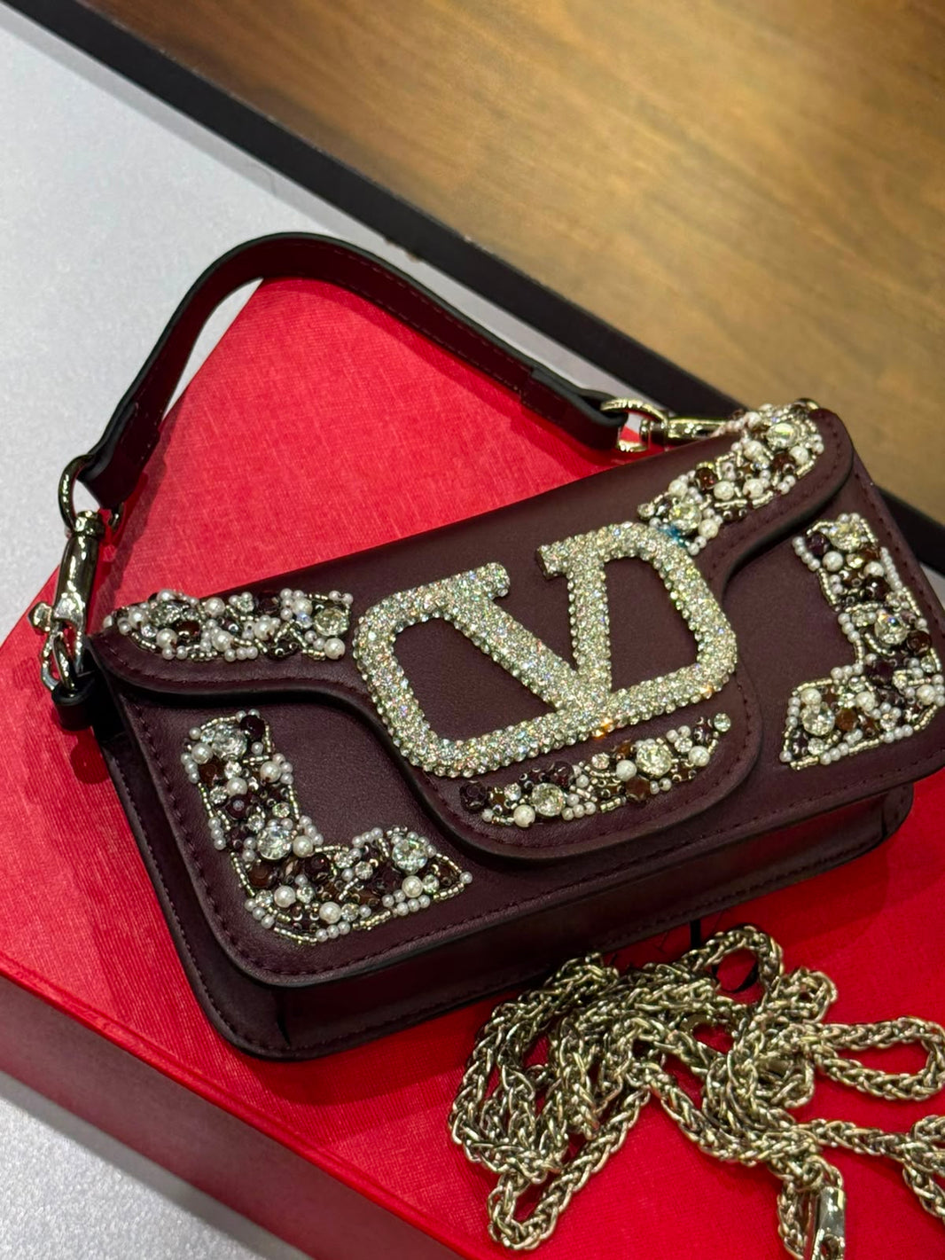 V Locò Small Shoulder Bag