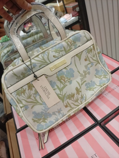The Victoria Bridal Jetsetter Hanging Cosmetic Case Floral
