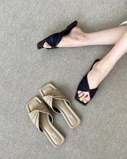 Zara Canvas Slides