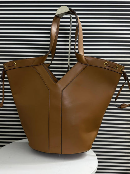 Saint Laurent Y large hobo in leather - Official Model
