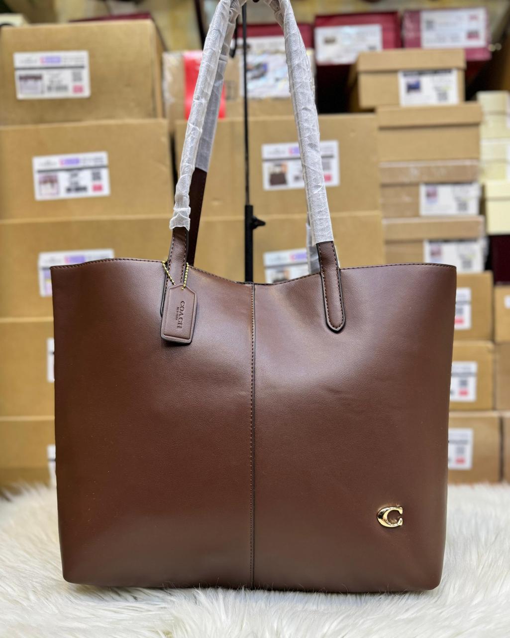 Coach North 32 Leather Tote Bag