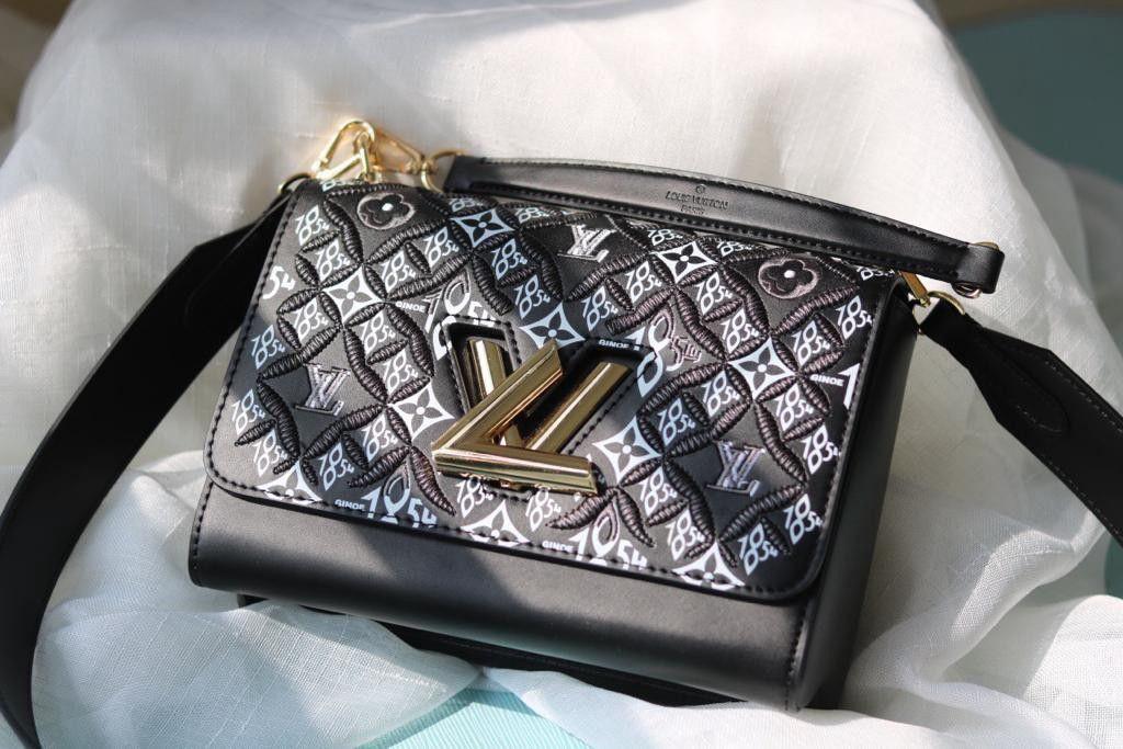 Lv Crossbody Bag