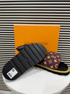 Lv Pool Pillow Flat Comfort Mule