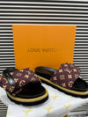 Lv Pool Pillow Flat Comfort Mule