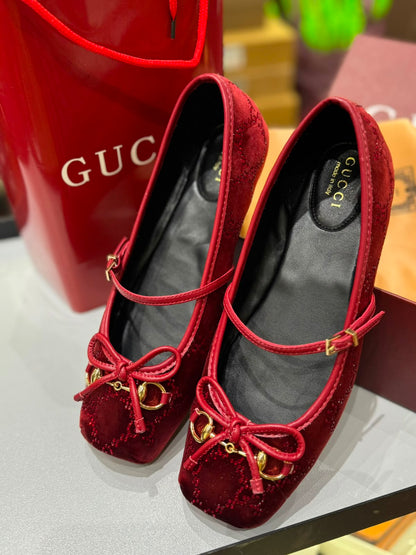 Gucci Women's Horsebit Velvet Ballet Pumps