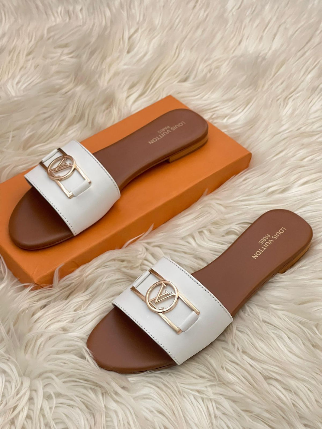 Louis Vuitton Luxe Leather MINA Sandals