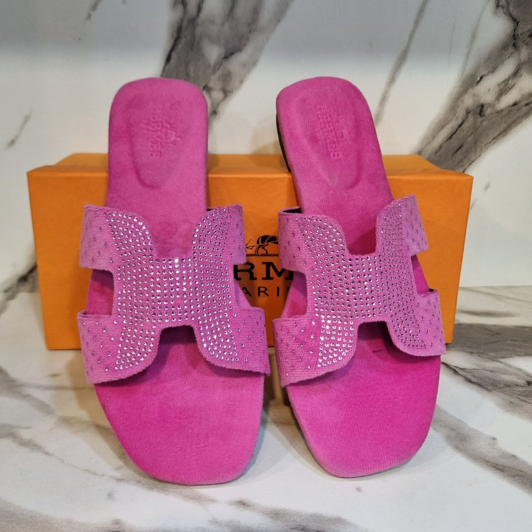 Hermes Stone Strikes Flats