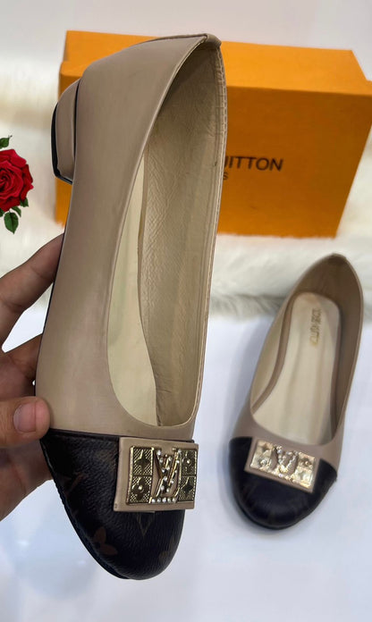 Louis Vuitton Pumps