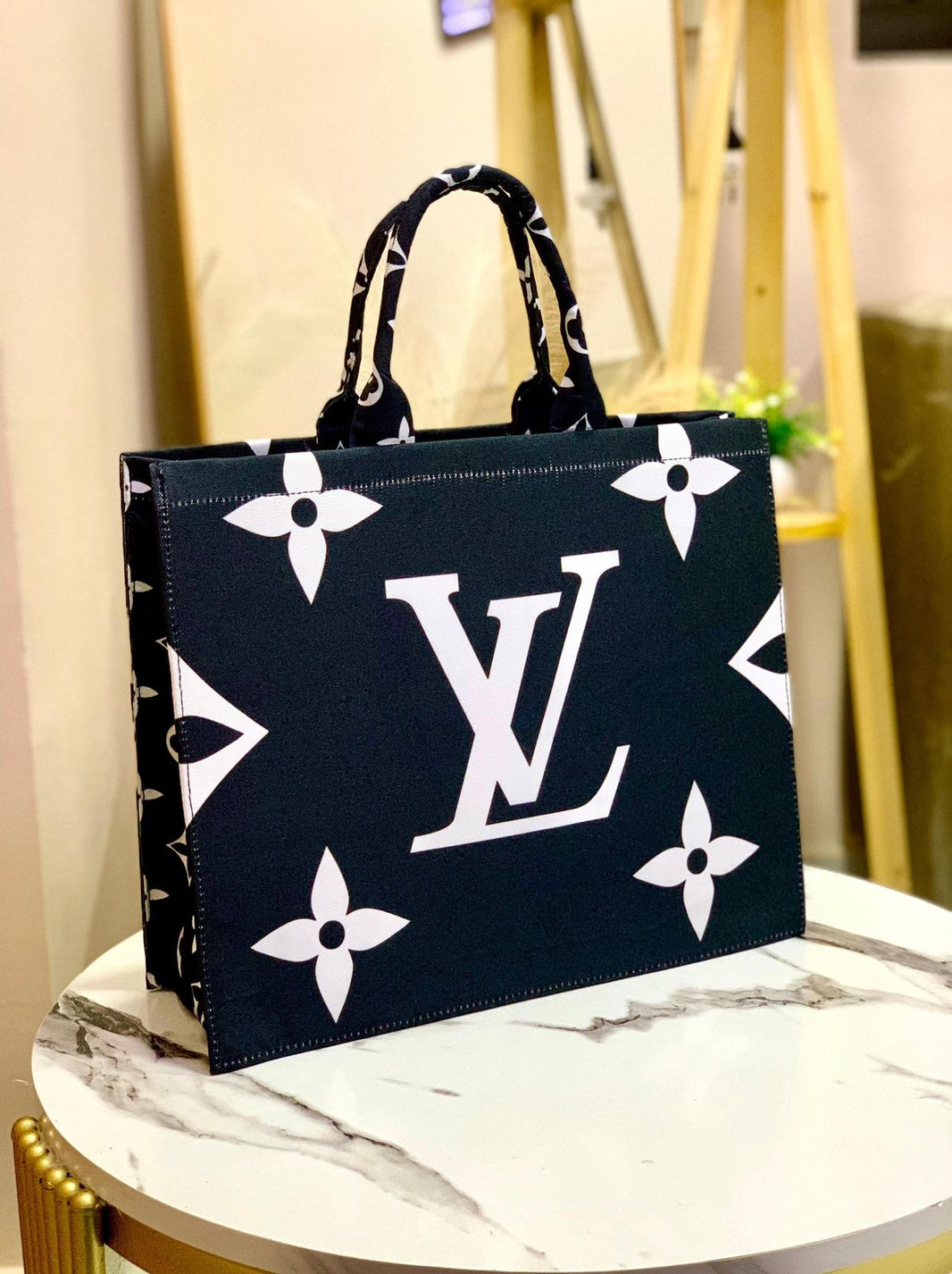 Louis Vuitton Lv Mode Tote Bag