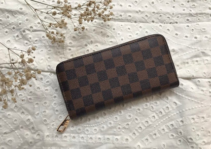 Louis Vuitton Zipper Wallet